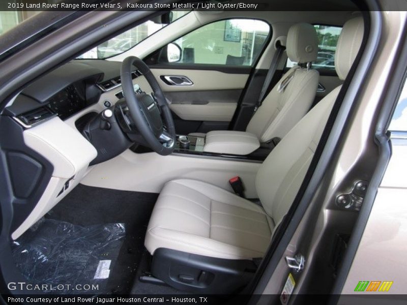  2019 Range Rover Velar S Light Oyster/Ebony Interior
