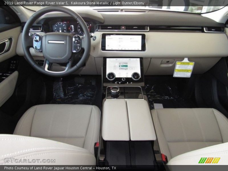 Dashboard of 2019 Range Rover Velar S