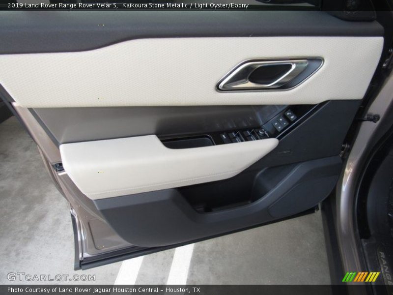 Door Panel of 2019 Range Rover Velar S