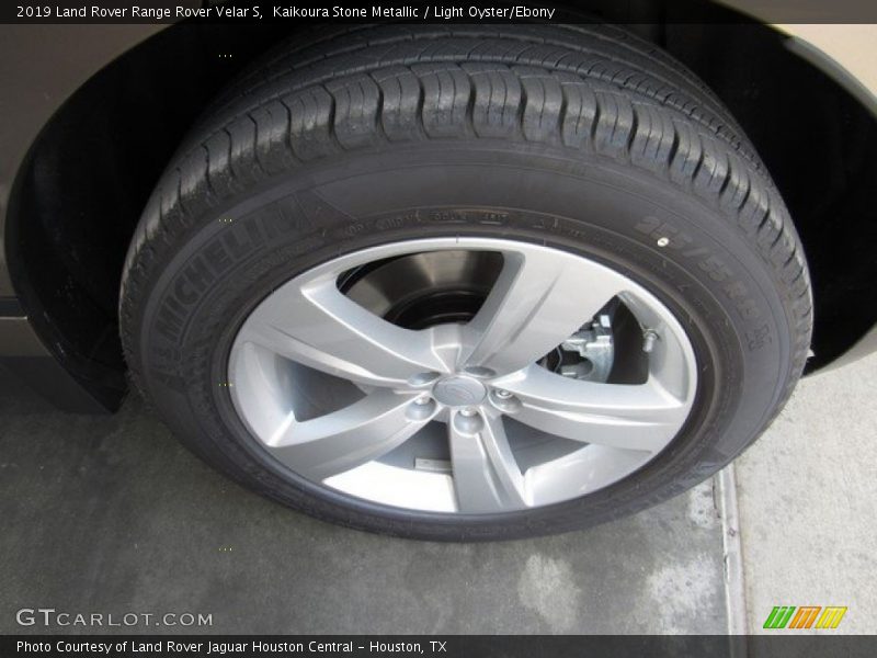  2019 Range Rover Velar S Wheel