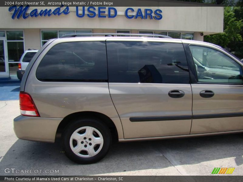 Arizona Beige Metallic / Pebble Beige 2004 Ford Freestar SE