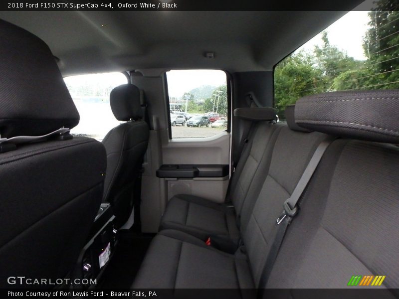 Oxford White / Black 2018 Ford F150 STX SuperCab 4x4