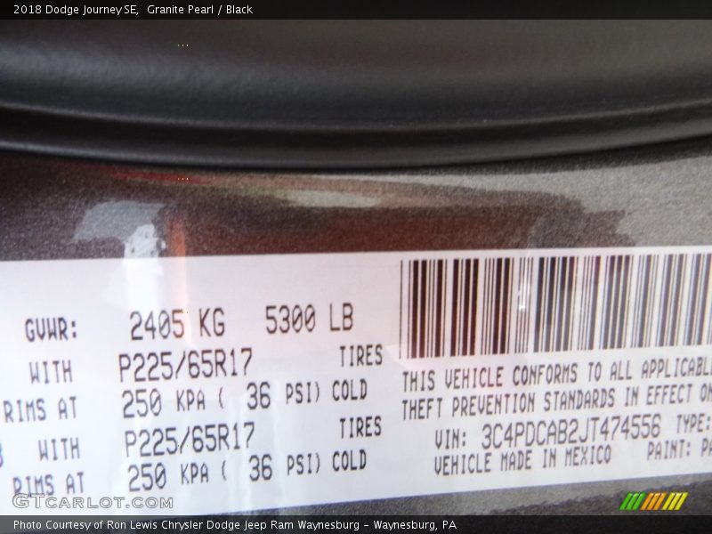 Granite Pearl / Black 2018 Dodge Journey SE