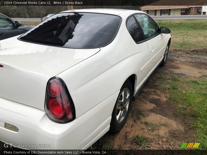 White / Ebony Black 2004 Chevrolet Monte Carlo LS