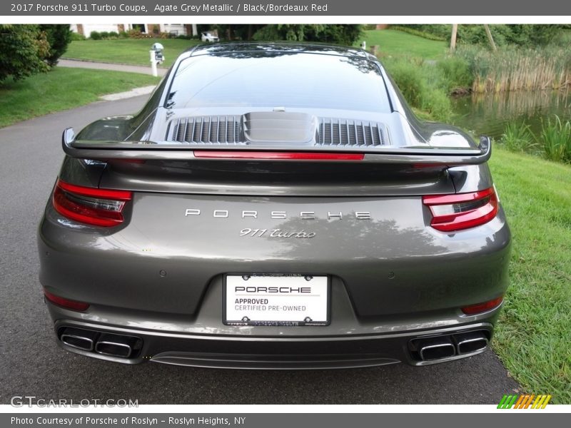 Agate Grey Metallic / Black/Bordeaux Red 2017 Porsche 911 Turbo Coupe