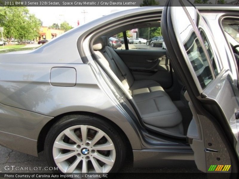 Space Gray Metallic / Gray Dakota Leather 2011 BMW 3 Series 328i Sedan