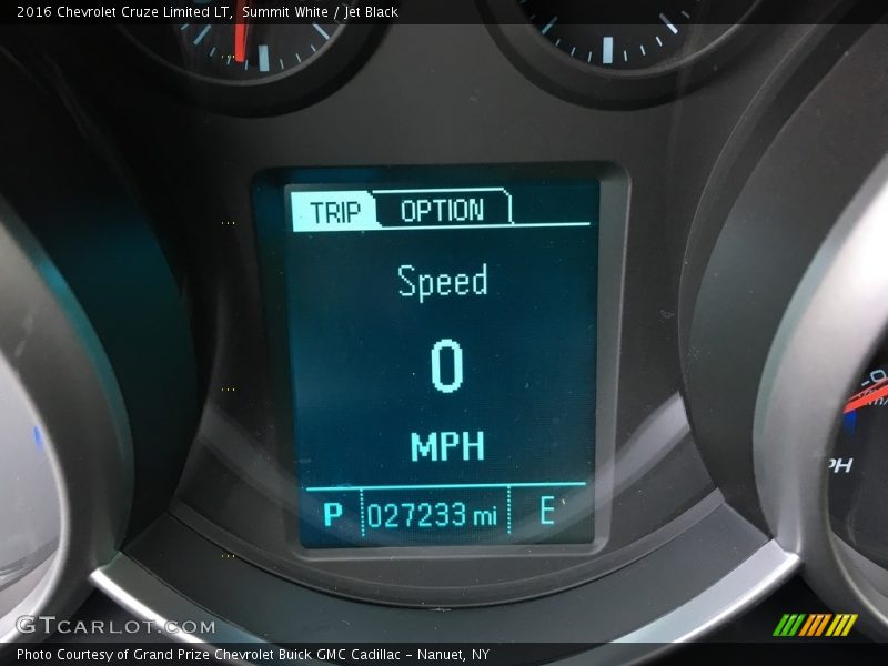 Summit White / Jet Black 2016 Chevrolet Cruze Limited LT