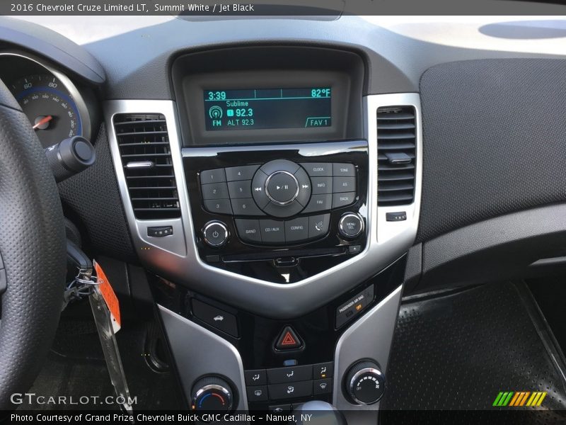 Summit White / Jet Black 2016 Chevrolet Cruze Limited LT
