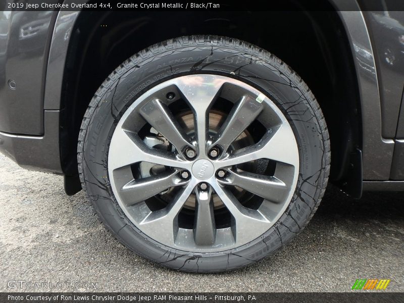 Granite Crystal Metallic / Black/Tan 2019 Jeep Cherokee Overland 4x4