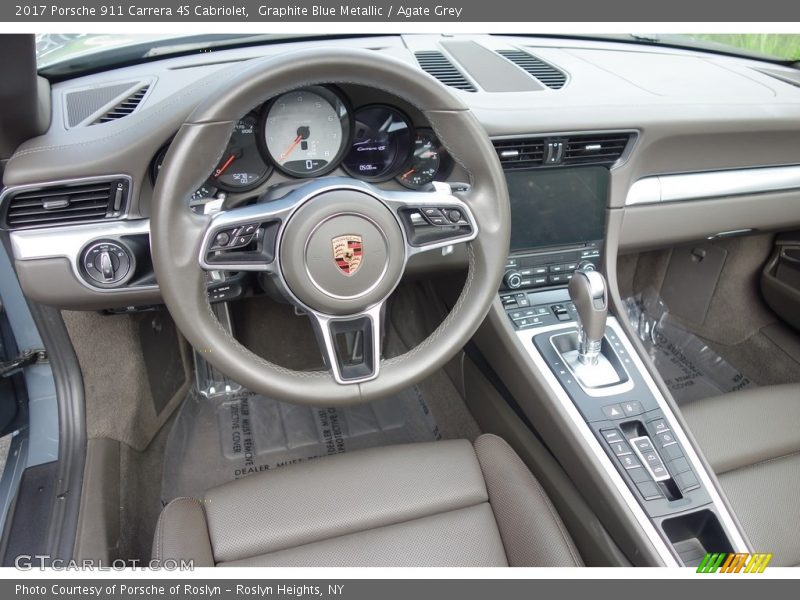  2017 911 Carrera 4S Cabriolet Steering Wheel