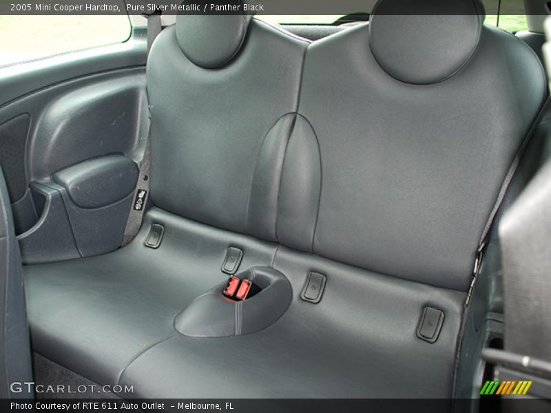 Pure Silver Metallic / Panther Black 2005 Mini Cooper Hardtop