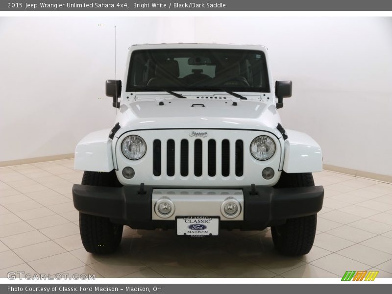 Bright White / Black/Dark Saddle 2015 Jeep Wrangler Unlimited Sahara 4x4