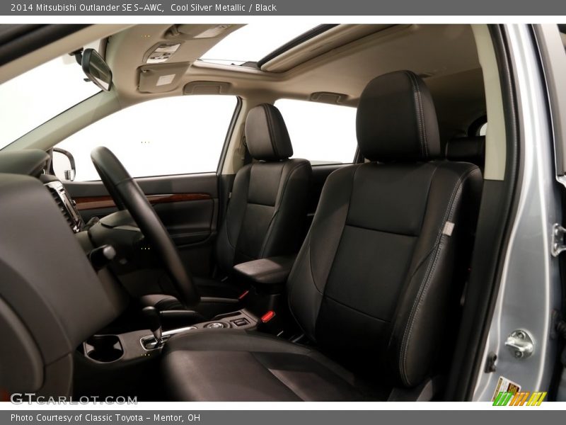 Cool Silver Metallic / Black 2014 Mitsubishi Outlander SE S-AWC