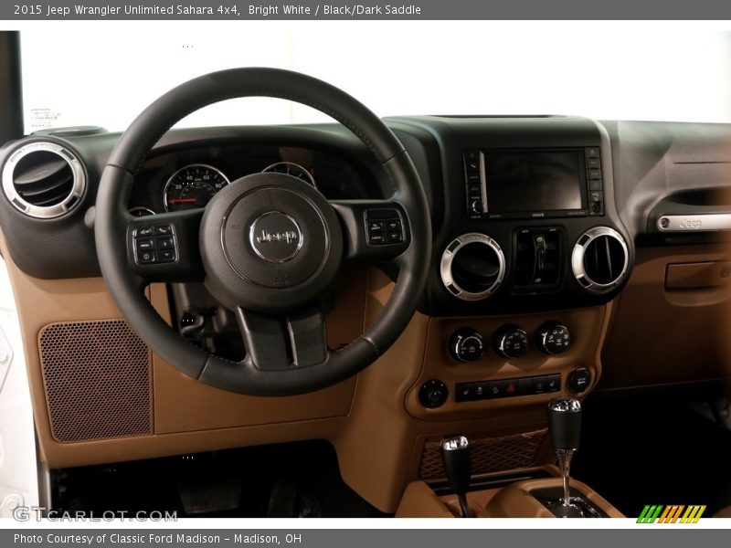 Bright White / Black/Dark Saddle 2015 Jeep Wrangler Unlimited Sahara 4x4