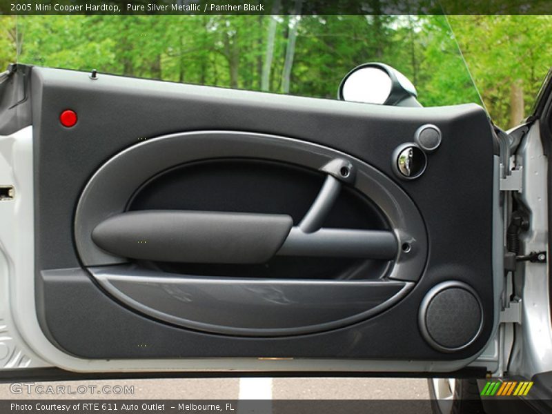 Pure Silver Metallic / Panther Black 2005 Mini Cooper Hardtop