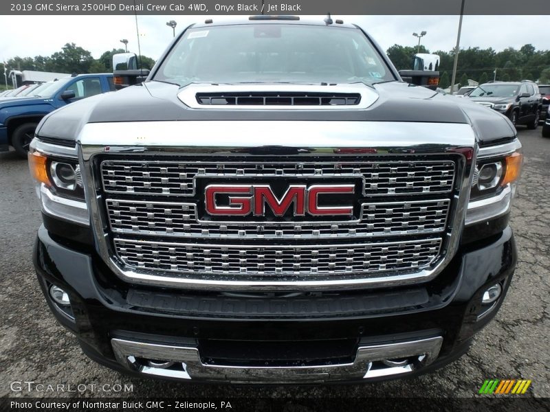 Onyx Black / Jet Black 2019 GMC Sierra 2500HD Denali Crew Cab 4WD