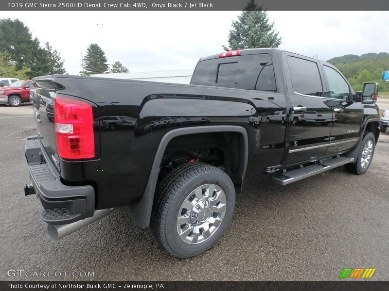 Onyx Black / Jet Black 2019 GMC Sierra 2500HD Denali Crew Cab 4WD