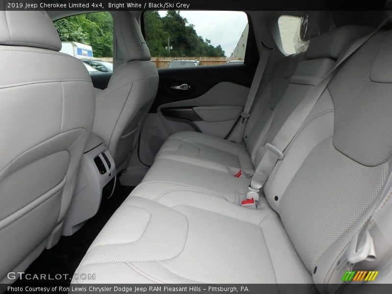 Bright White / Black/Ski Grey 2019 Jeep Cherokee Limited 4x4