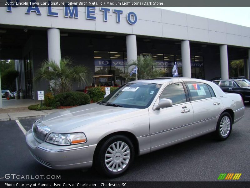 Silver Birch Metallic / Medium Light Stone/Dark Stone 2005 Lincoln Town Car Signature