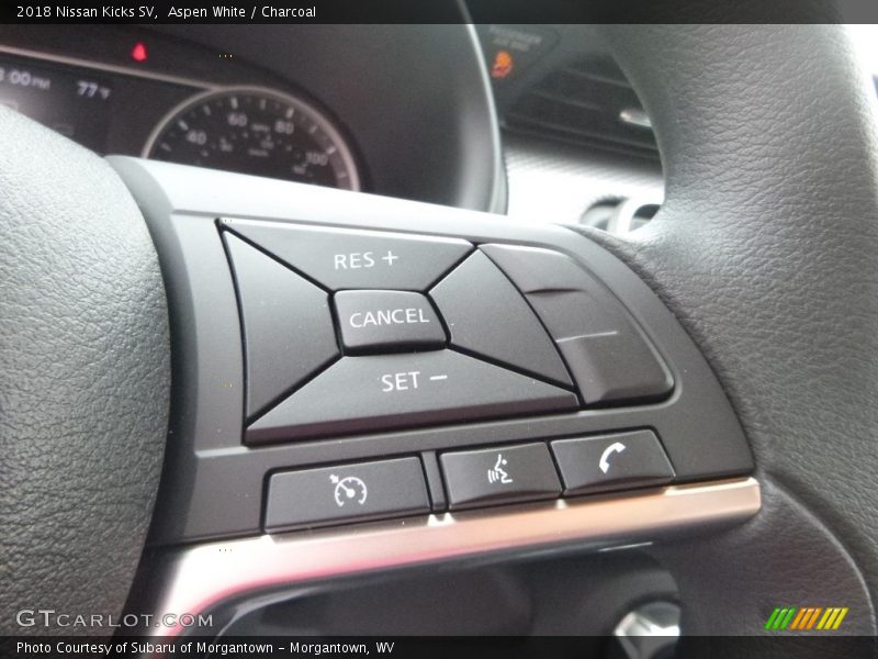 Aspen White / Charcoal 2018 Nissan Kicks SV
