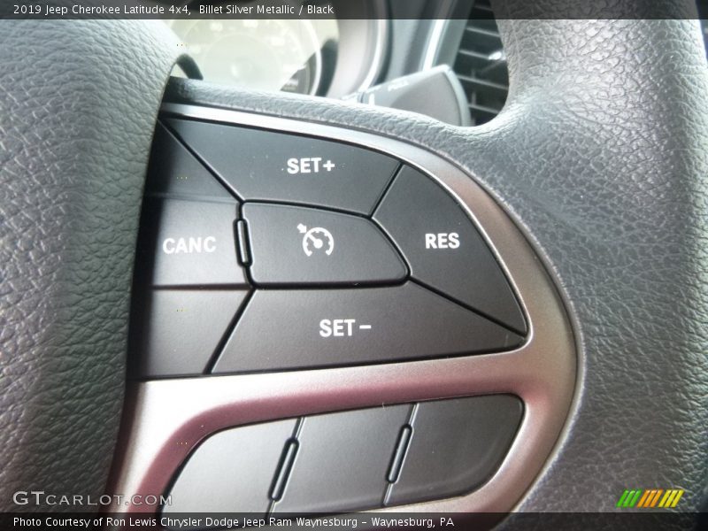 Billet Silver Metallic / Black 2019 Jeep Cherokee Latitude 4x4