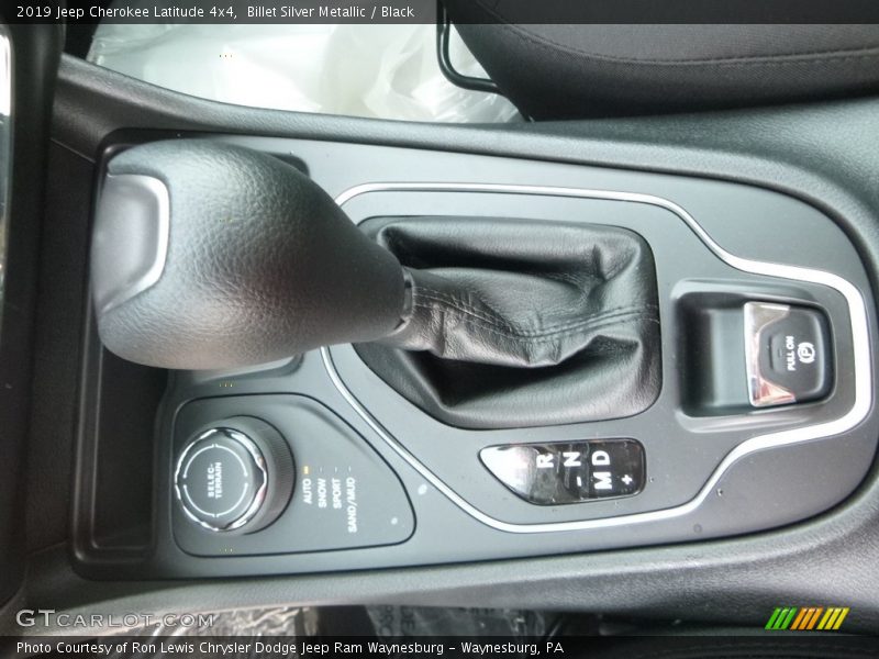 Billet Silver Metallic / Black 2019 Jeep Cherokee Latitude 4x4