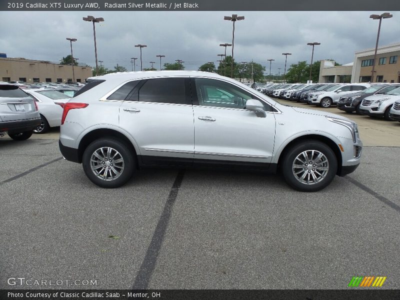 Radiant Silver Metallic / Jet Black 2019 Cadillac XT5 Luxury AWD