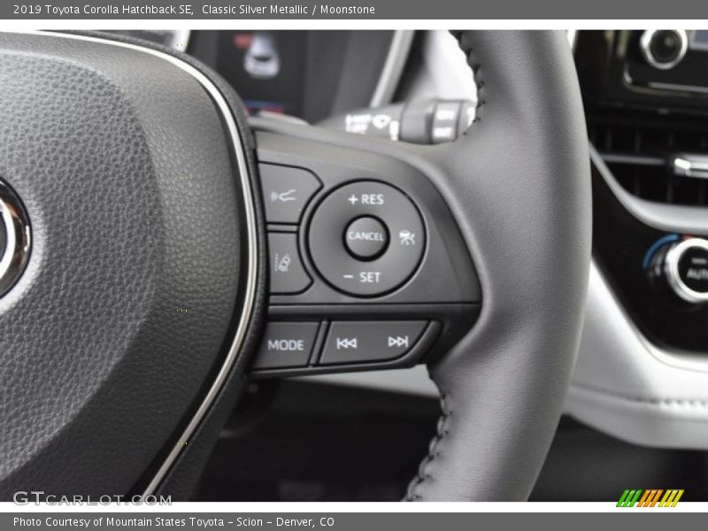 Classic Silver Metallic / Moonstone 2019 Toyota Corolla Hatchback SE