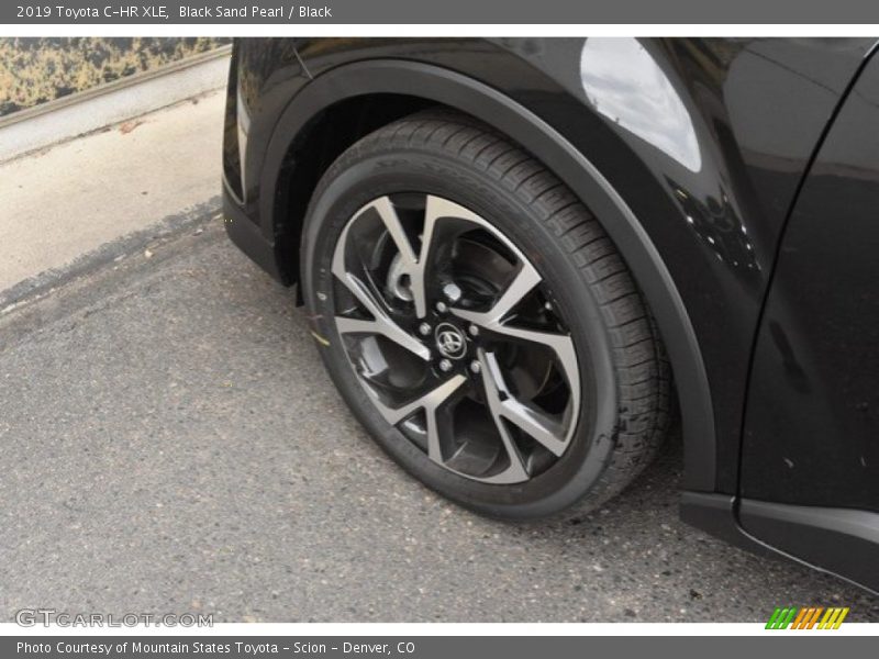 Black Sand Pearl / Black 2019 Toyota C-HR XLE