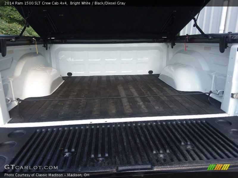 Bright White / Black/Diesel Gray 2014 Ram 1500 SLT Crew Cab 4x4