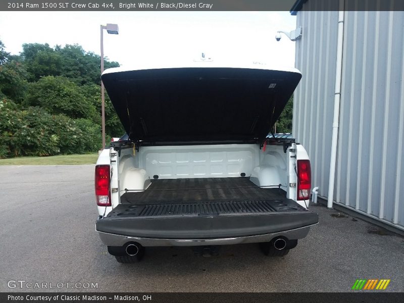 Bright White / Black/Diesel Gray 2014 Ram 1500 SLT Crew Cab 4x4