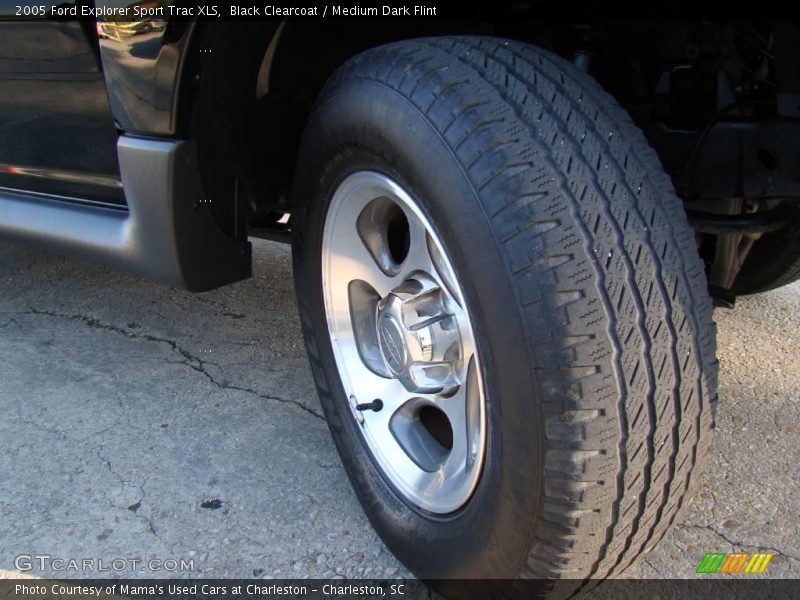 Black Clearcoat / Medium Dark Flint 2005 Ford Explorer Sport Trac XLS