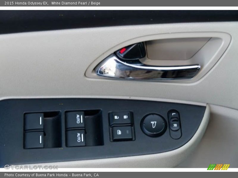 White Diamond Pearl / Beige 2015 Honda Odyssey EX