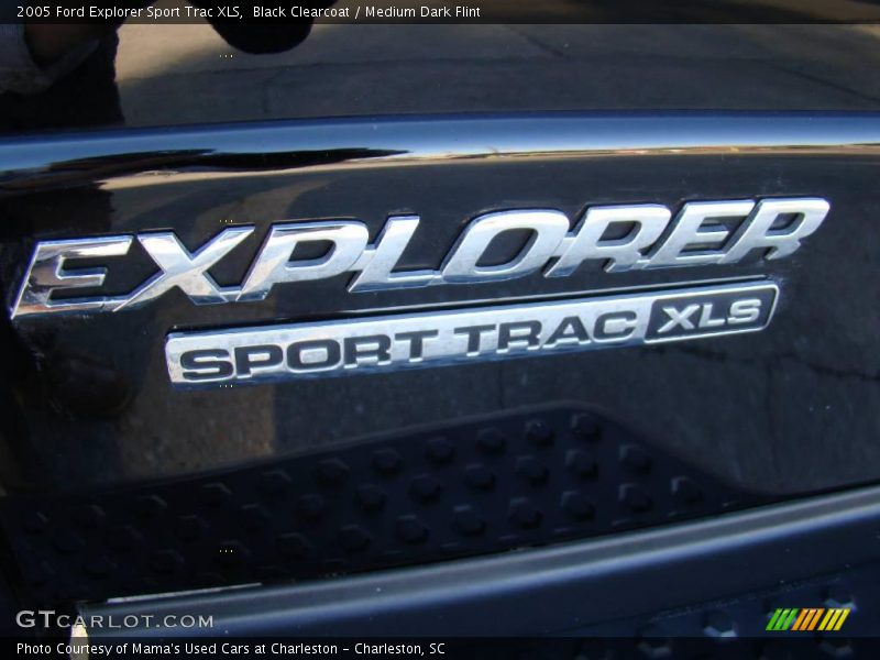 Black Clearcoat / Medium Dark Flint 2005 Ford Explorer Sport Trac XLS