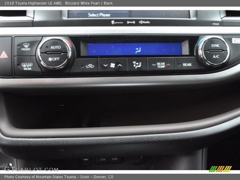 Blizzard White Pearl / Black 2018 Toyota Highlander LE AWD