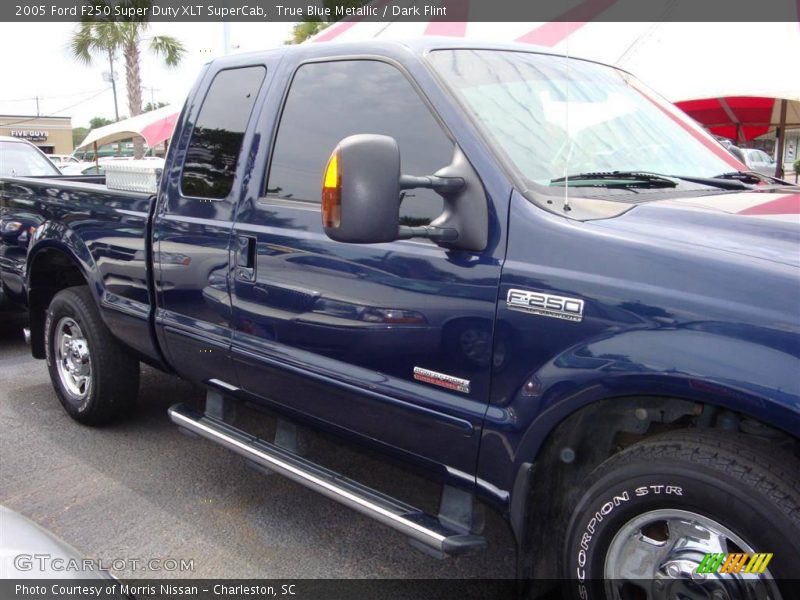 True Blue Metallic / Dark Flint 2005 Ford F250 Super Duty XLT SuperCab