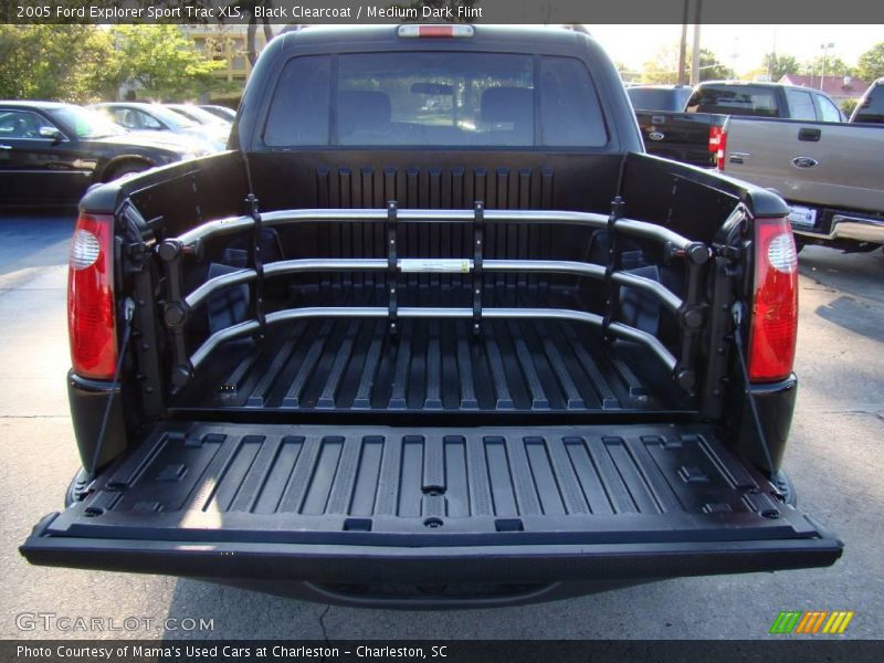 Black Clearcoat / Medium Dark Flint 2005 Ford Explorer Sport Trac XLS