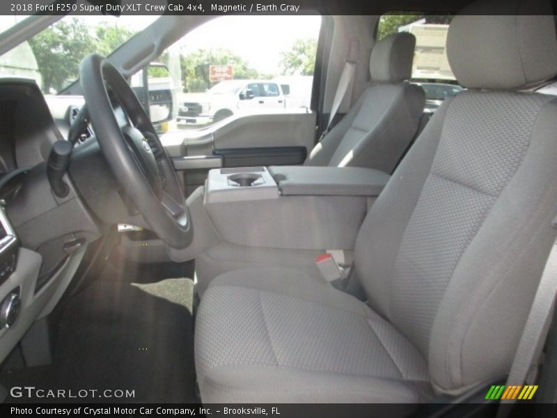 Magnetic / Earth Gray 2018 Ford F250 Super Duty XLT Crew Cab 4x4
