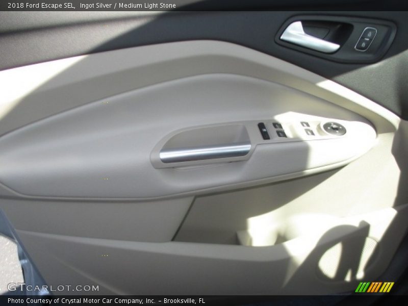 Ingot Silver / Medium Light Stone 2018 Ford Escape SEL