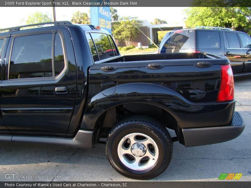 Black Clearcoat / Medium Dark Flint 2005 Ford Explorer Sport Trac XLS