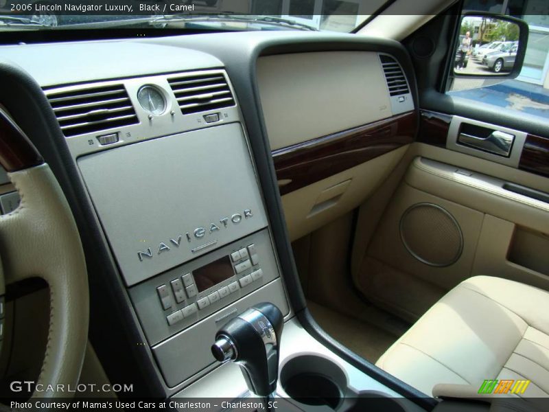 Black / Camel 2006 Lincoln Navigator Luxury