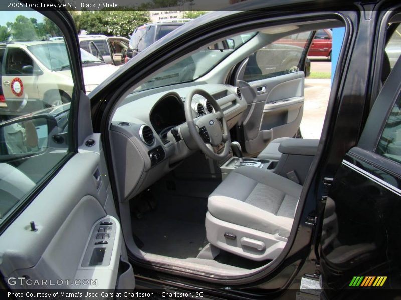 Black / Shale 2005 Ford Freestyle SE