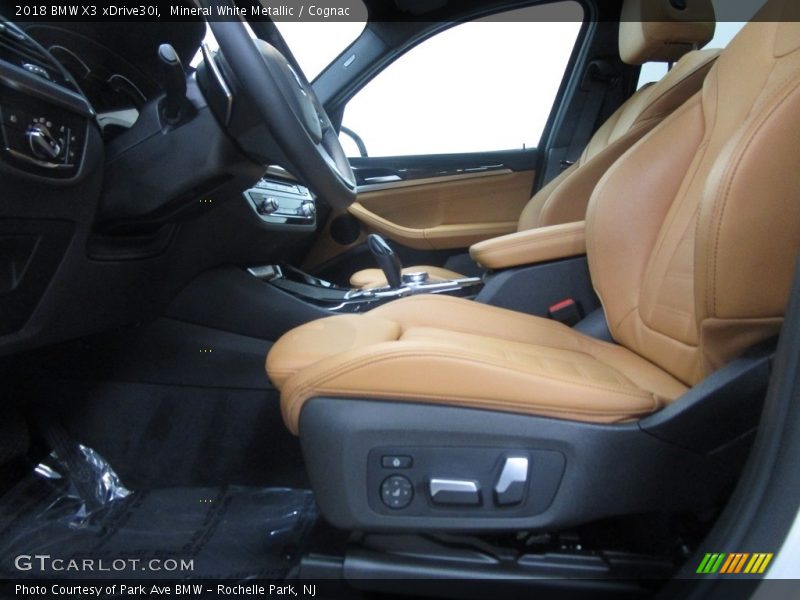 Mineral White Metallic / Cognac 2018 BMW X3 xDrive30i