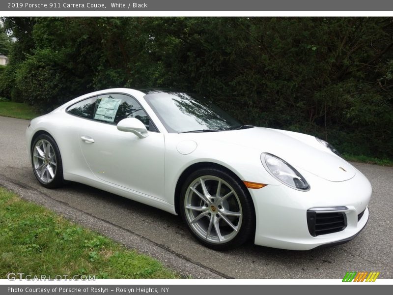 Front 3/4 View of 2019 911 Carrera Coupe