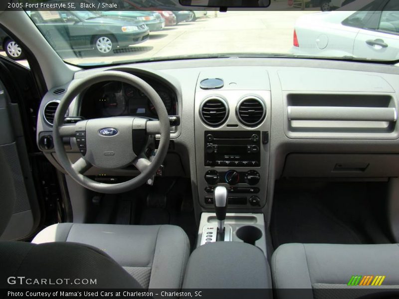 Black / Shale 2005 Ford Freestyle SE