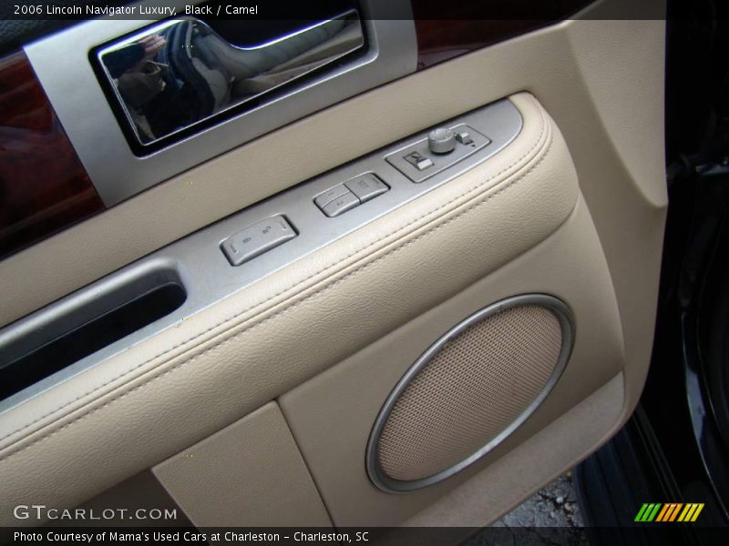 Black / Camel 2006 Lincoln Navigator Luxury