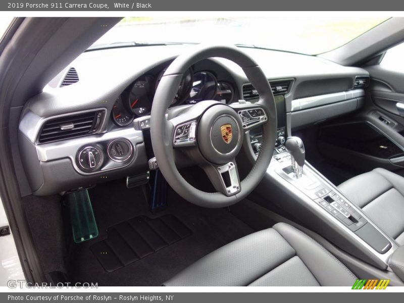  2019 911 Carrera Coupe Steering Wheel