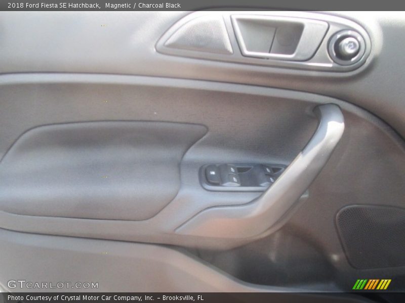 Magnetic / Charcoal Black 2018 Ford Fiesta SE Hatchback