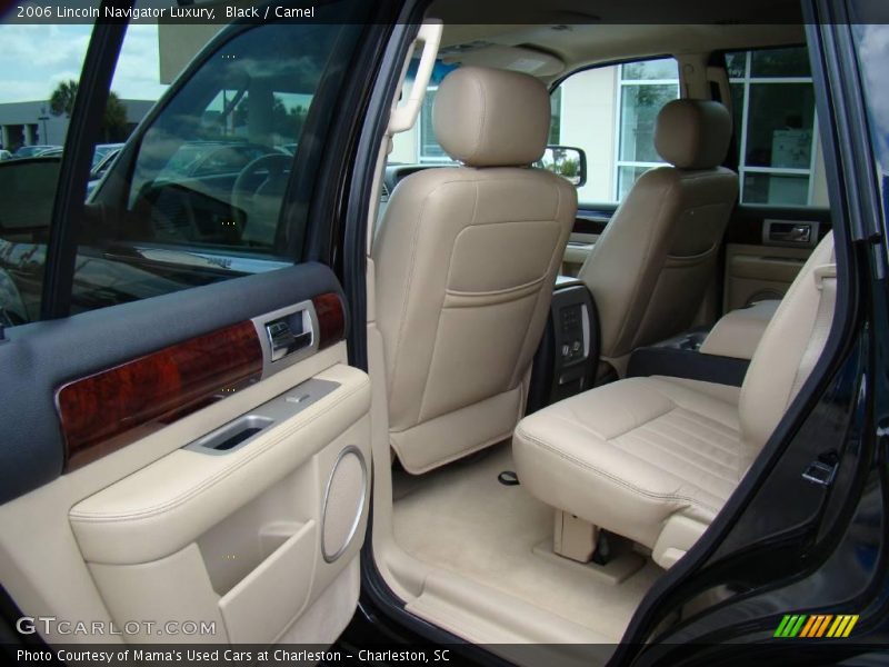 Black / Camel 2006 Lincoln Navigator Luxury