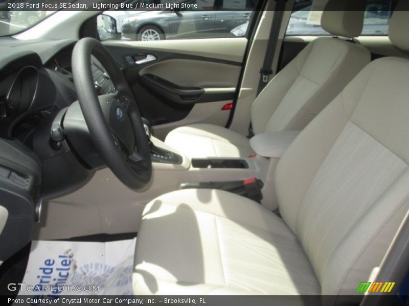 Lightning Blue / Medium Light Stone 2018 Ford Focus SE Sedan